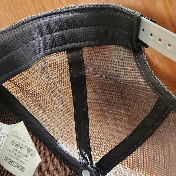 Patagonia gray cross county skier trucker hat - Picture 8 of 12